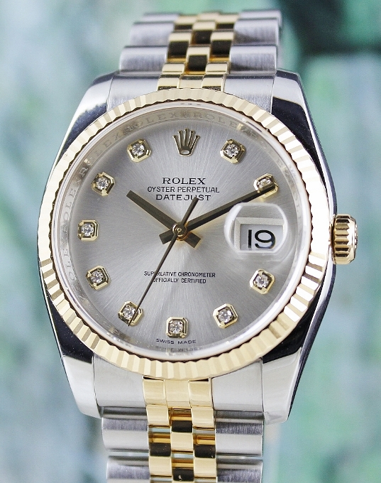 (image for) A ROLEX MEN SIZE OYSTER PERPETUAL DATEJUST / 116233